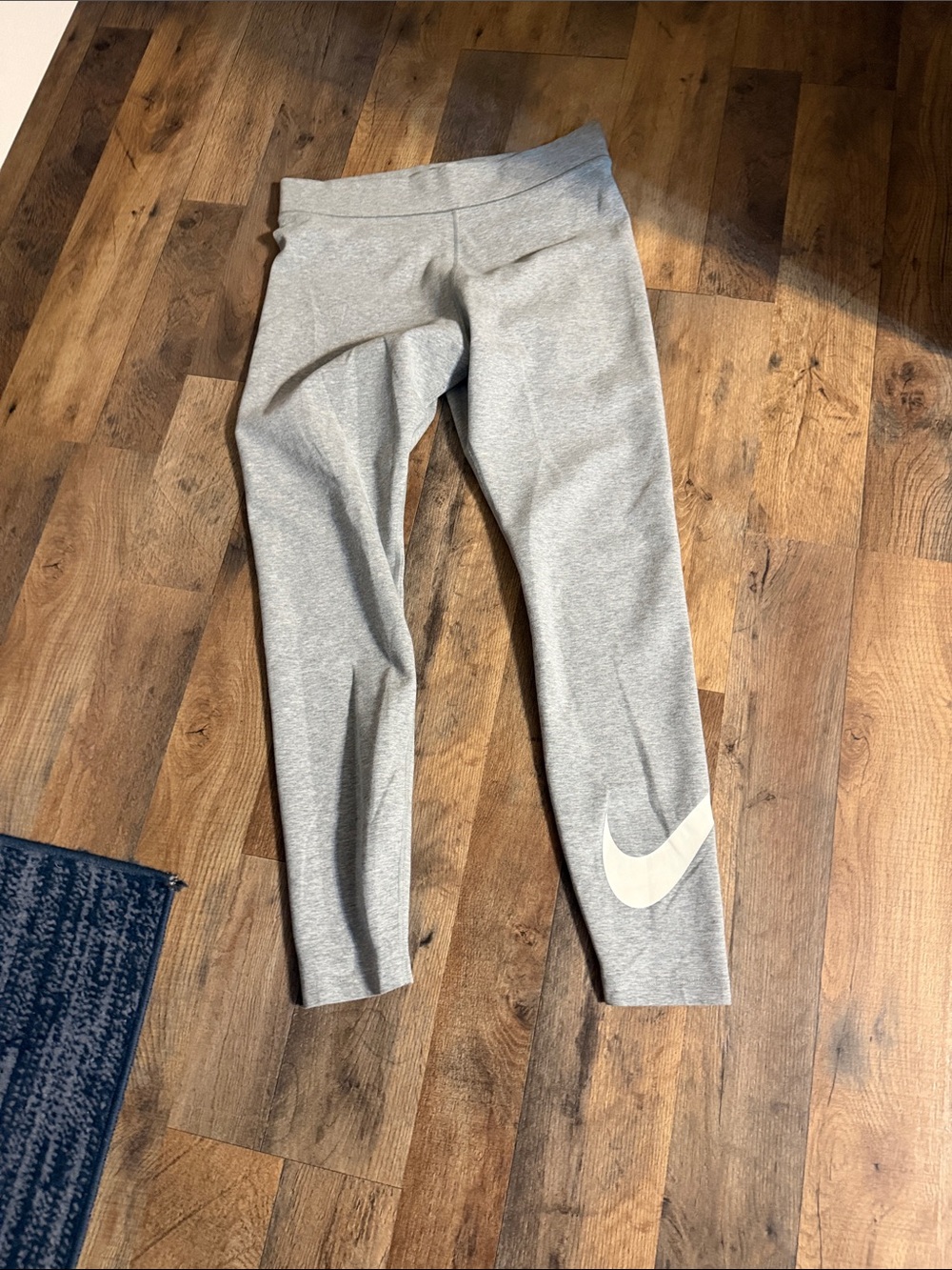 Nike Light Gray Athletic Leggings with White Swoosh size large